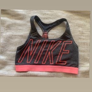Sports bra